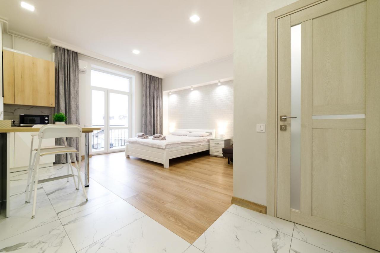 Lux Apartments Liov Exterior foto