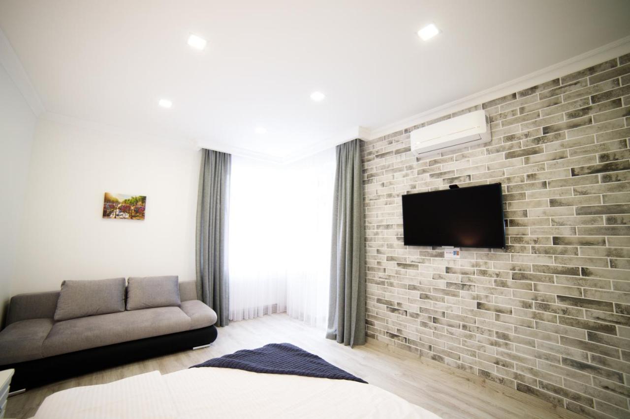 Lux Apartments Liov Exterior foto